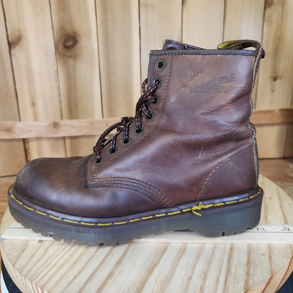 Vintage Dr. Martens Boots Mens 9 Brown Leather Ankle Work Combat England Made